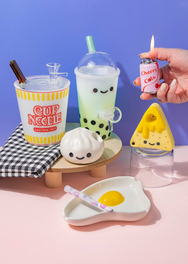 EGG ASHTRAY