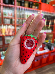 STRAWBERRY UNBREAKABLE KEYCHAIN PIPE